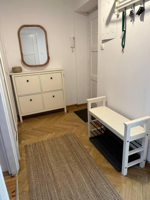 Apartamento Stary Mokotow, Z Ogrodkiem Varsovia Exterior foto