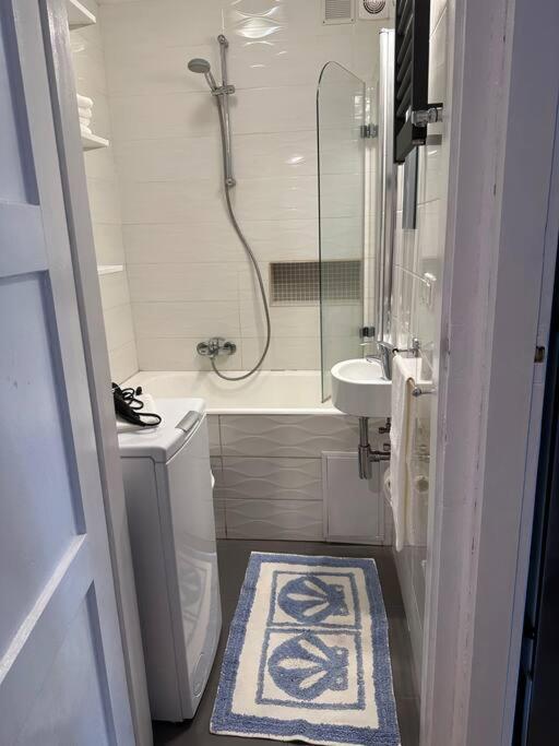 Apartamento Stary Mokotow, Z Ogrodkiem Varsovia Exterior foto
