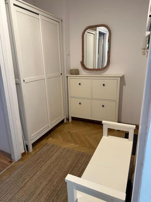 Apartamento Stary Mokotow, Z Ogrodkiem Varsovia Exterior foto