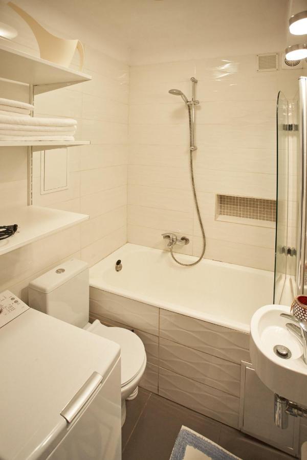 Apartamento Stary Mokotow, Z Ogrodkiem Varsovia Exterior foto